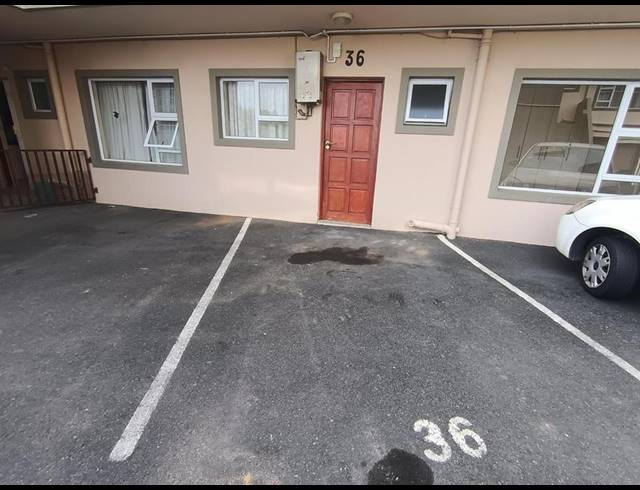 2 BEDROOM PROPERTY TO RENT IN MANABA BEACH